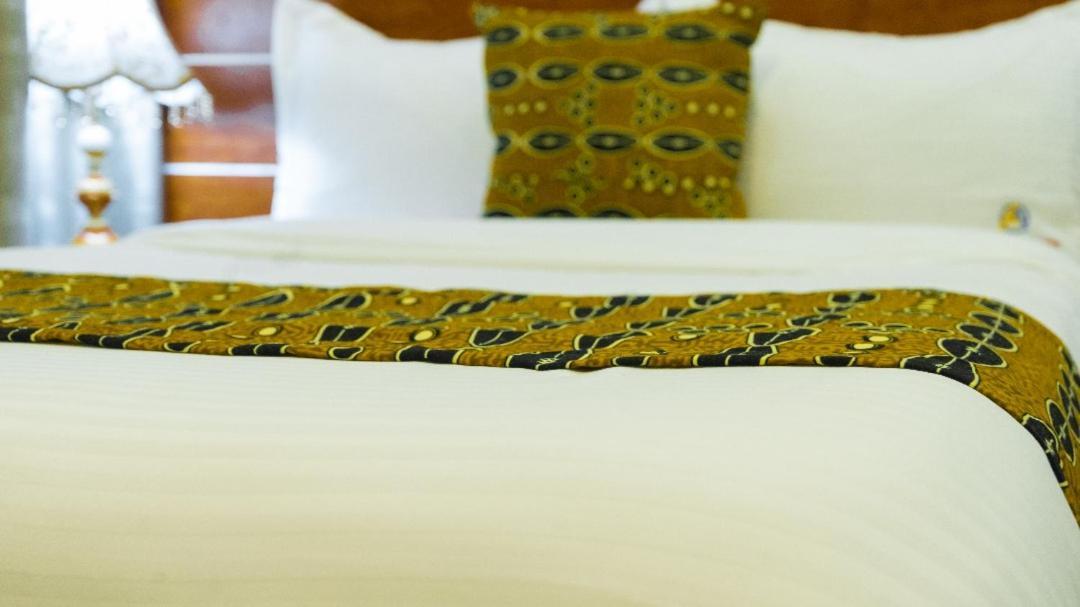 Ambrosia Heights Entebbe Hotell Rum bild