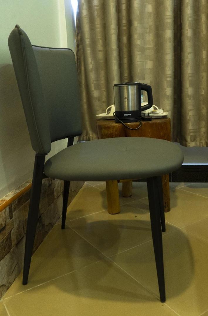 Ambrosia Heights Entebbe Hotell Exteriör bild