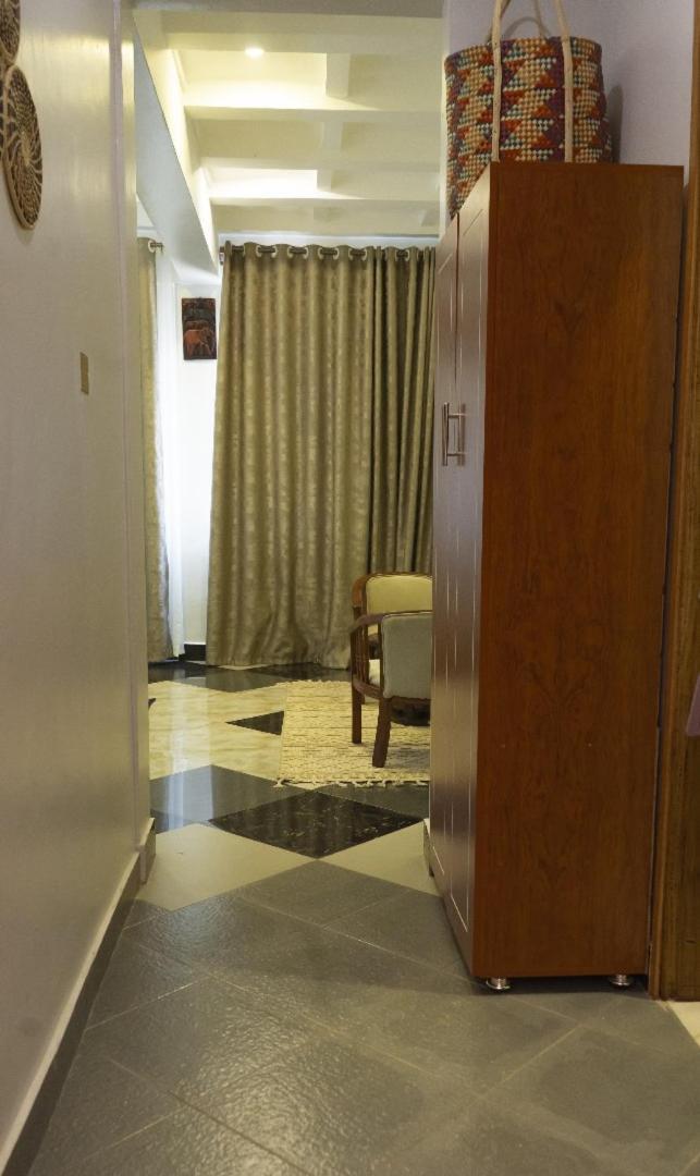 Ambrosia Heights Entebbe Hotell Exteriör bild