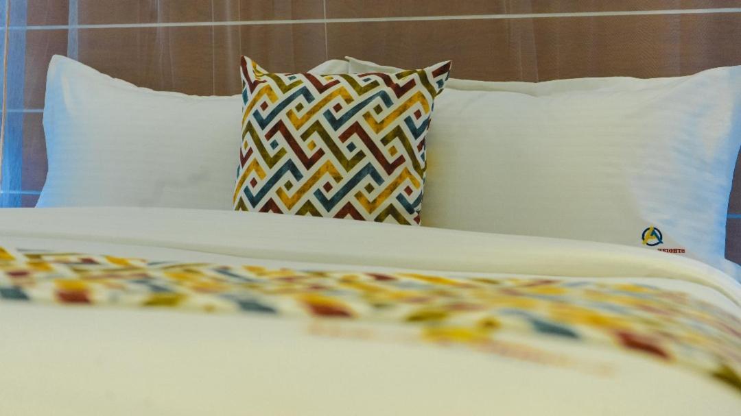 Ambrosia Heights Entebbe Hotell Rum bild